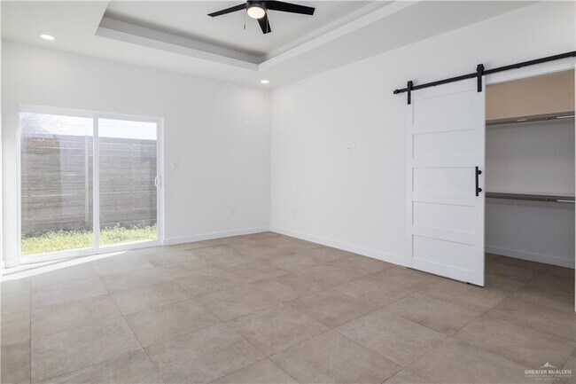 Building Photo - 2629 Warbler Ave