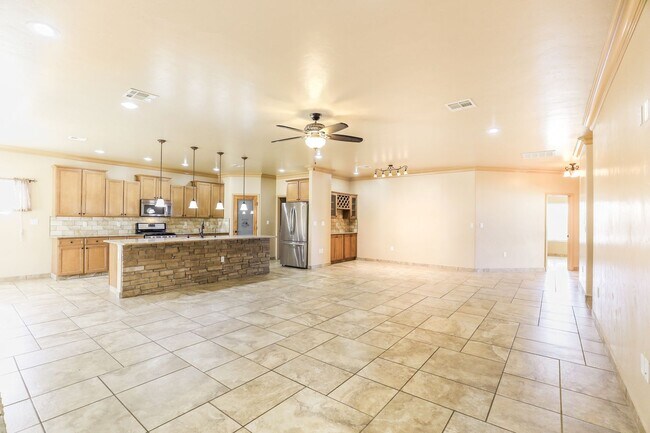 Building Photo - 479 San Simon Dr