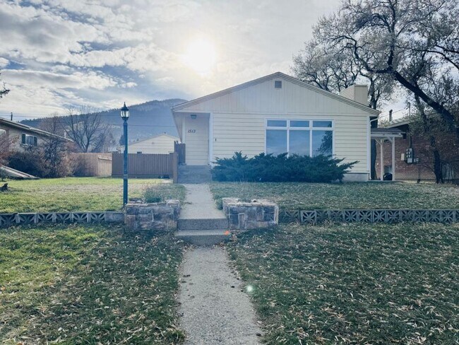 Primary Photo - 1513 Wilder Ave