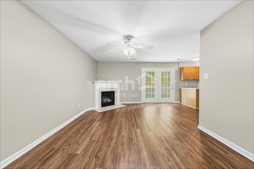 Building Photo - 4417 Oakbank Ln