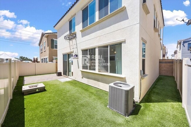 Building Photo - 1604 Armijo Pl