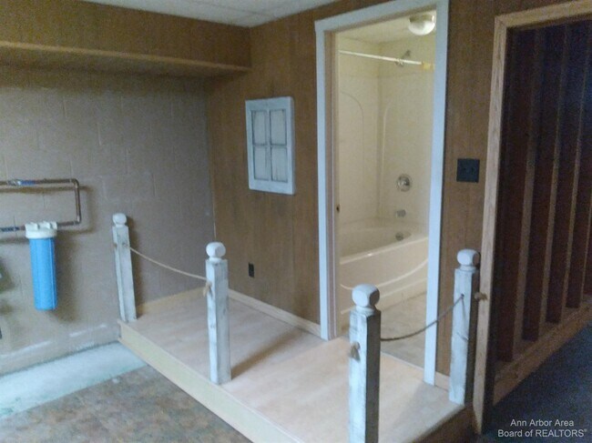 Building Photo - 5383 Textile Rd