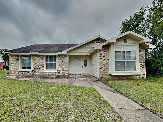 Building Photo - 1106 Highmont Pl