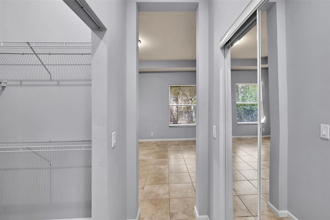 Building Photo - 9671 Osprey Isles Blvd