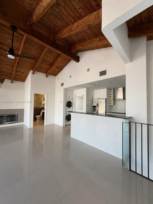 Building Photo - 313 Hendricks Isle