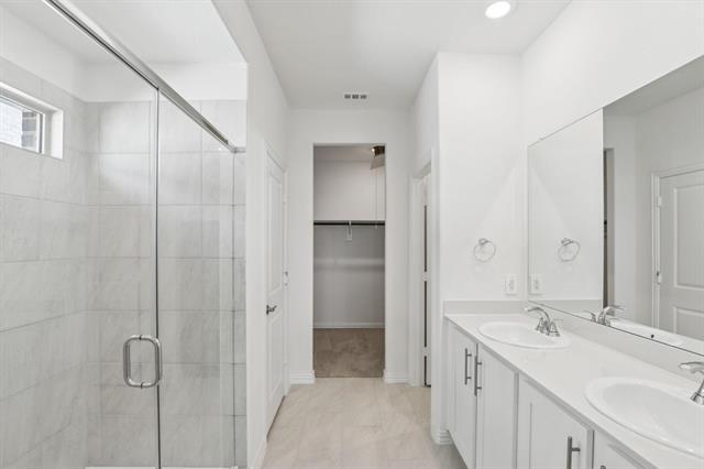 Building Photo - 2100 Rannoch St