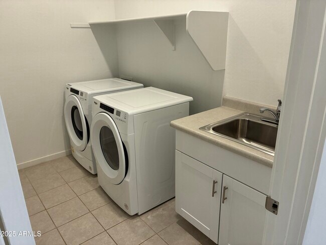 Building Photo - 27371 N 176th Dr