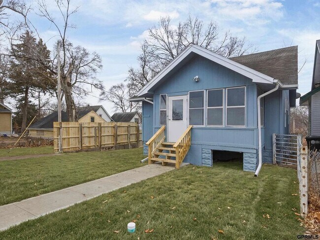 Building Photo - Two bedroom house for rent