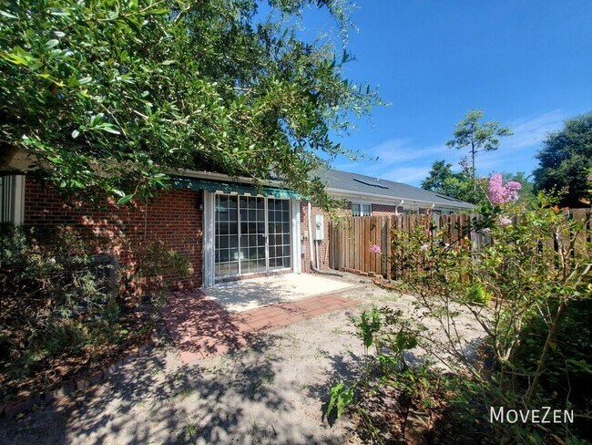 Building Photo - 5006 Carleton Dr