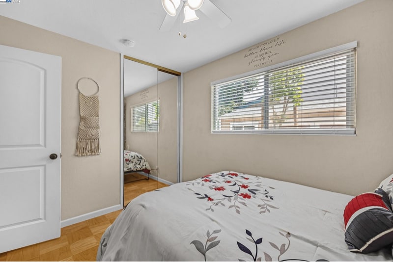 Building Photo - 590 Cinnabar Dr