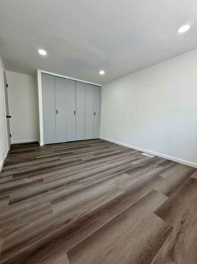 Building Photo - 1414 N 11th St