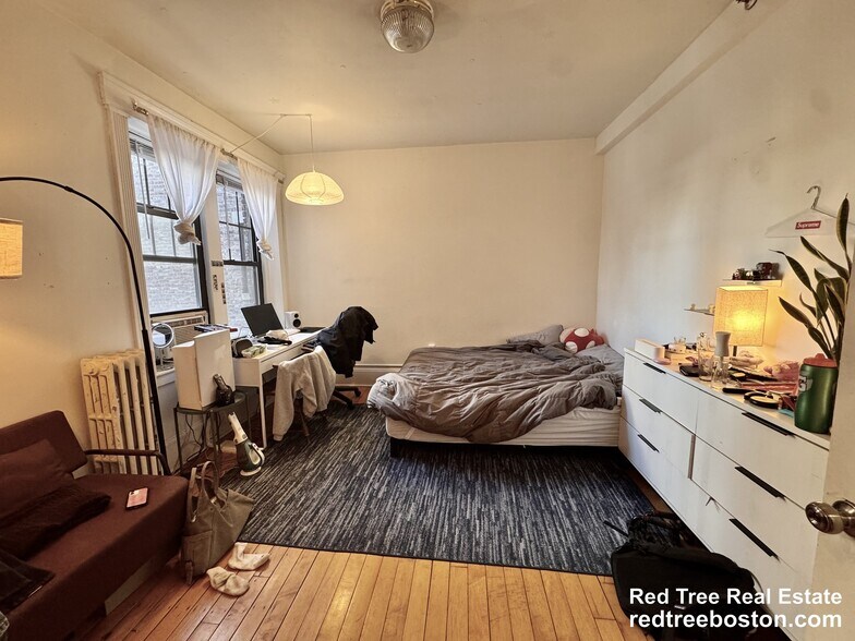 Building Photo - 1173 Commonwealth Ave