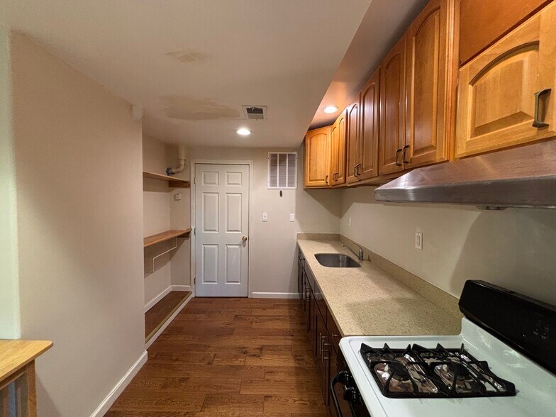 Building Photo - 1477 26th Ave