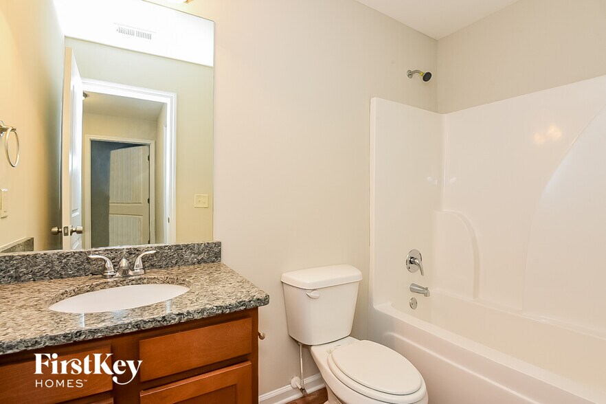 Building Photo - 114 Bethany Manor Dr