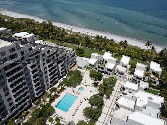 Building Photo - 201 Crandon Blvd
