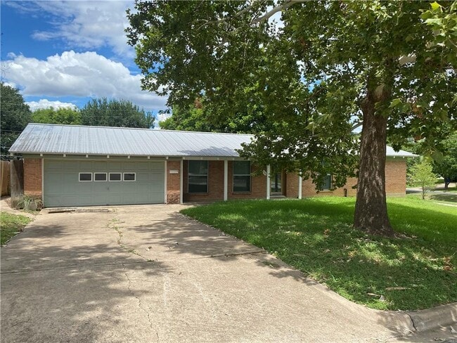 Primary Photo - 2500 Barhill Dr