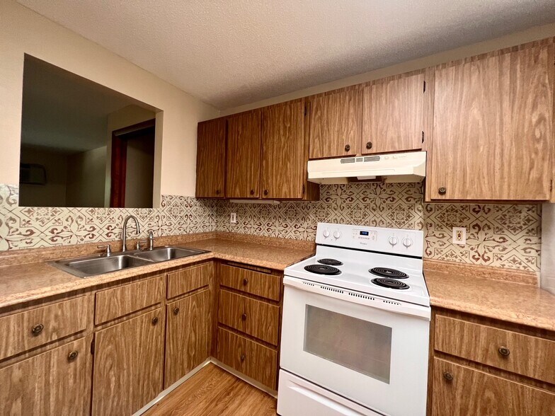 Building Photo - 7 Palmer Ave