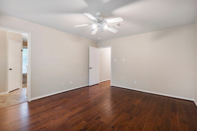 Building Photo - 11510 Timberwild St