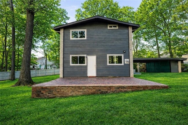 Building Photo - 1277 Goodwin Rd NE