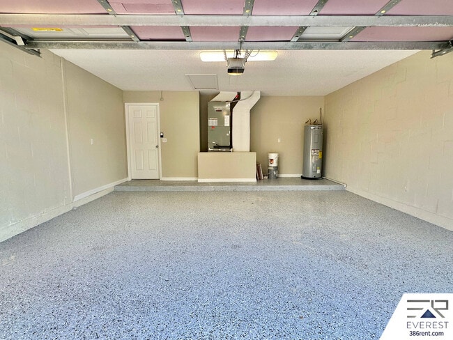 Building Photo - 32 Pierce Ln