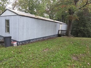 Building Photo - 170 Chapel Rd