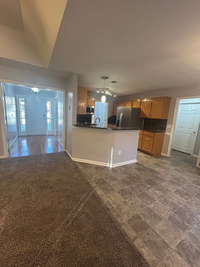 Building Photo - NORTH COLUMBUS