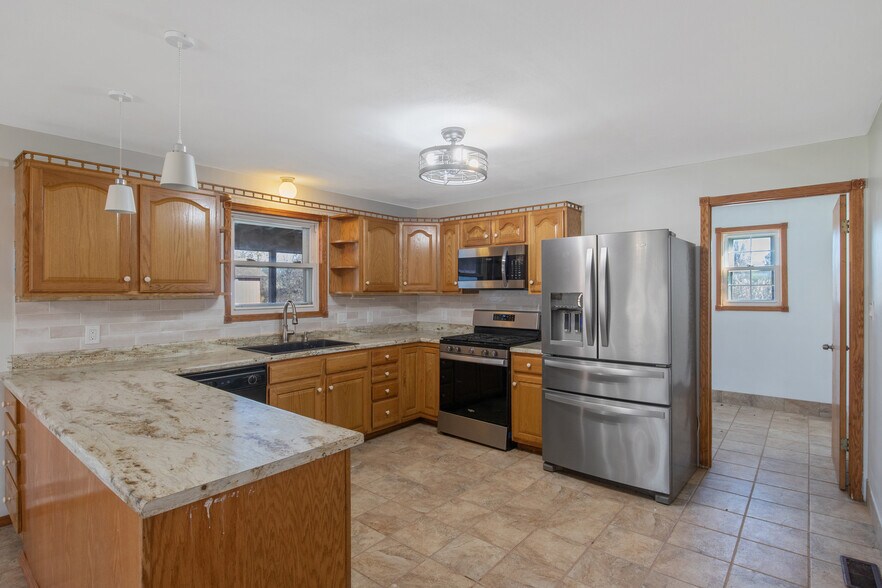 Building Photo - 6961 Collamer Rd