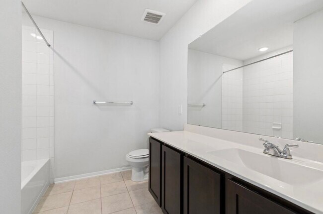 Building Photo - 5319 Rivers Edge Dr