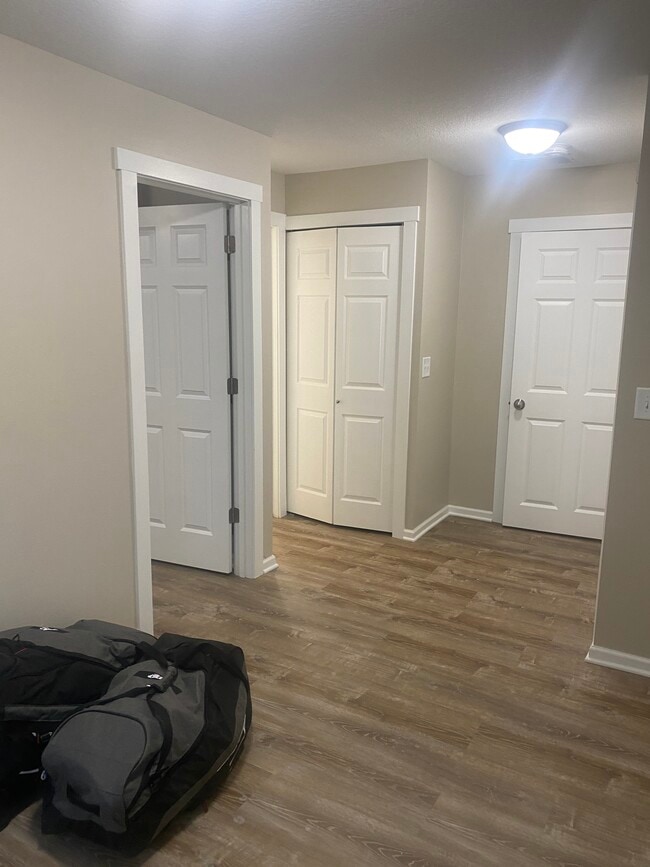 Building Photo - 15468 Pennock Ln