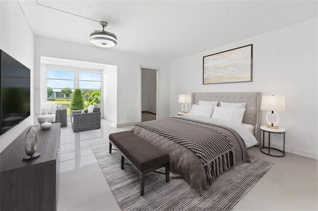 Primary Photo - 3004 Portofino Isle