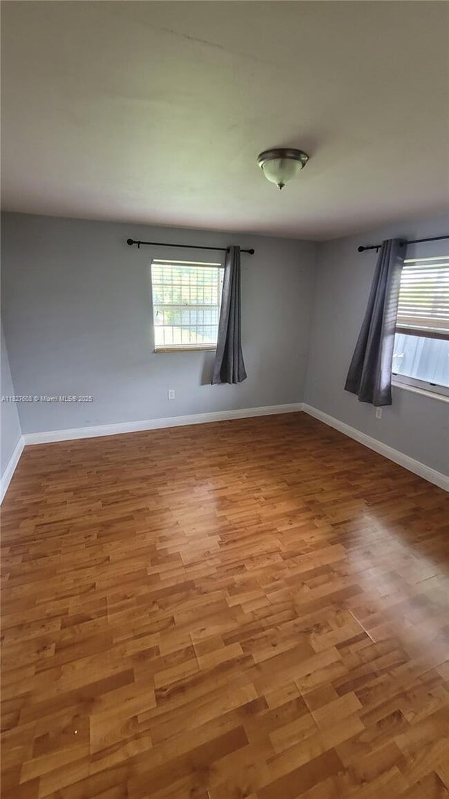 Building Photo - 1 bedroom in Miami FL 33142