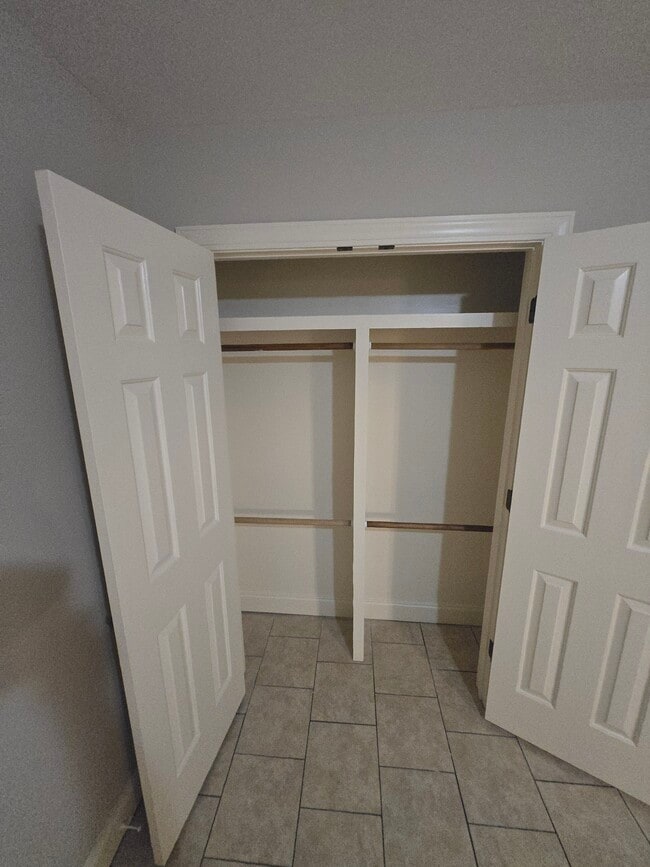 Building Photo - 1405 Allies Ct