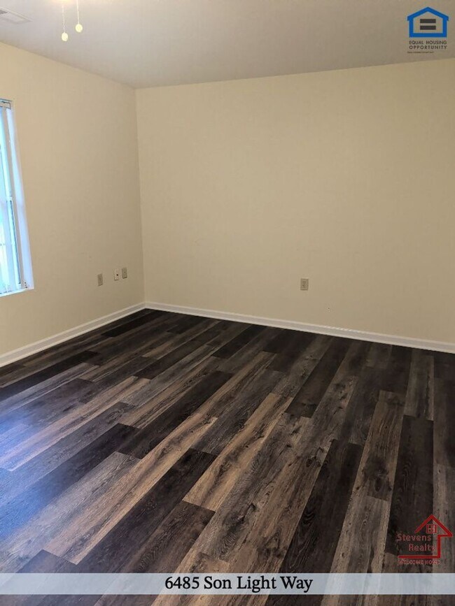 Building Photo - 6485 Son Light Way