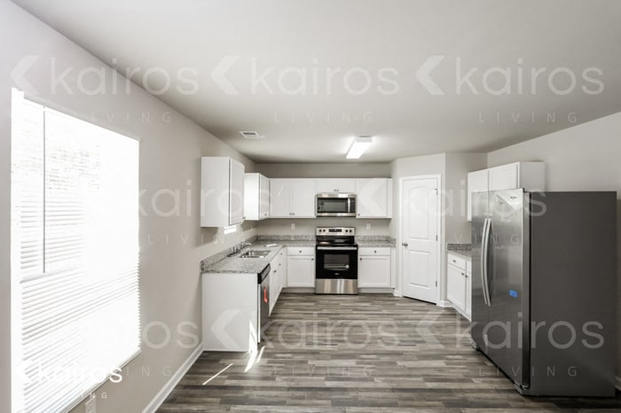 Building Photo - 833 Dove Tree Ln