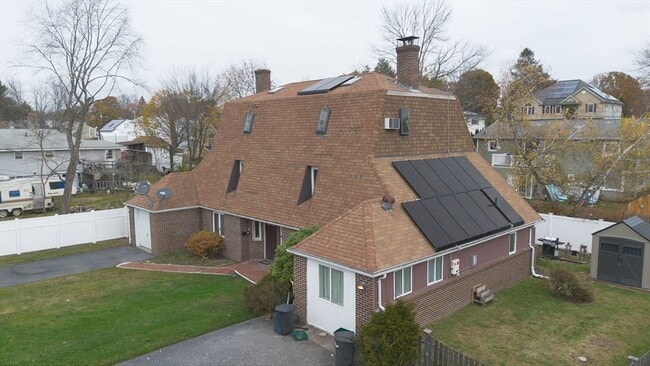 Building Photo - 90 Brightwood Ave