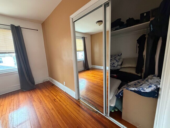 Building Photo - 1125 73rd St