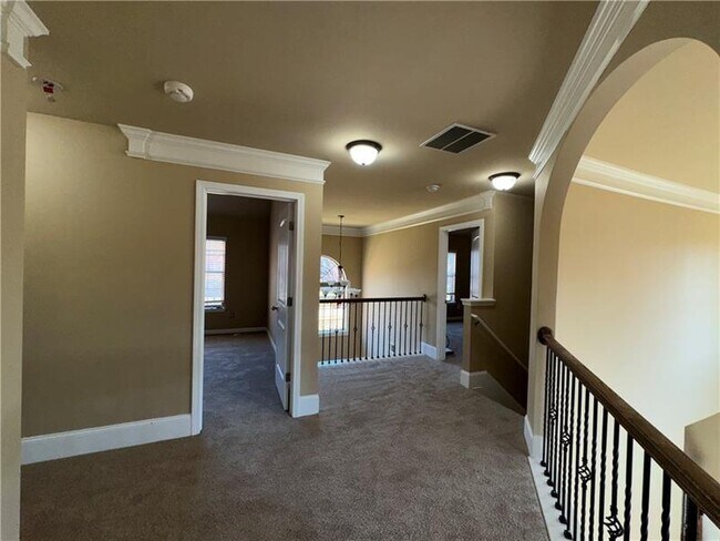 Building Photo - 352 Plymstock Dr