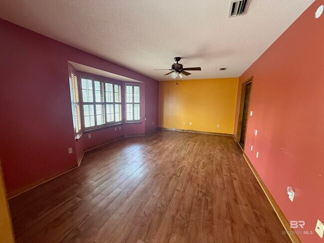 Building Photo - 106 S Beech St