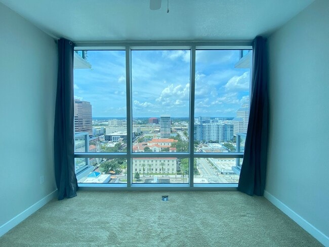 Building Photo - 2 Bedroom 2 Bath VUE Condo -- Application ...