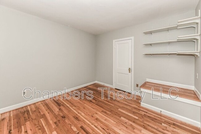 Building Photo - 1501 S Edgewood St