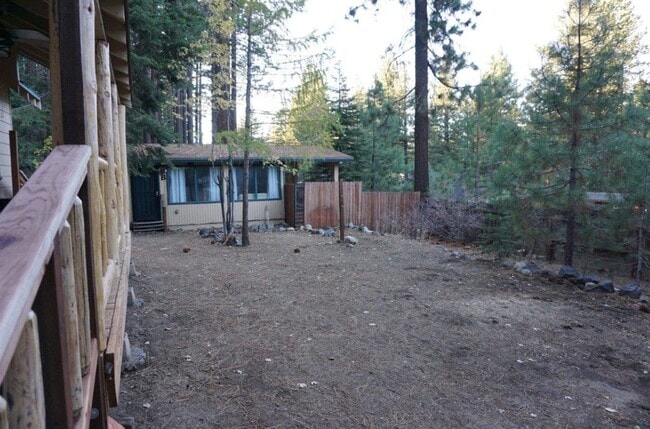 Building Photo - Cozy cabin in the woods