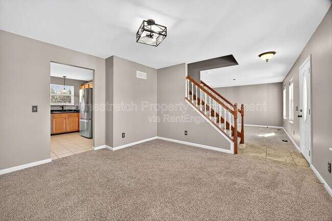 Building Photo - 820 Whisper Creek Ct