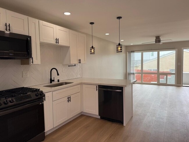 Building Photo - 4957 Jumano Ave