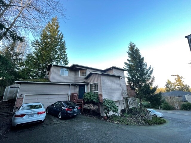 Building Photo - 16427 SE 39th Pl