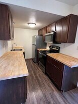 Building Photo - Riverview Tower Apartments