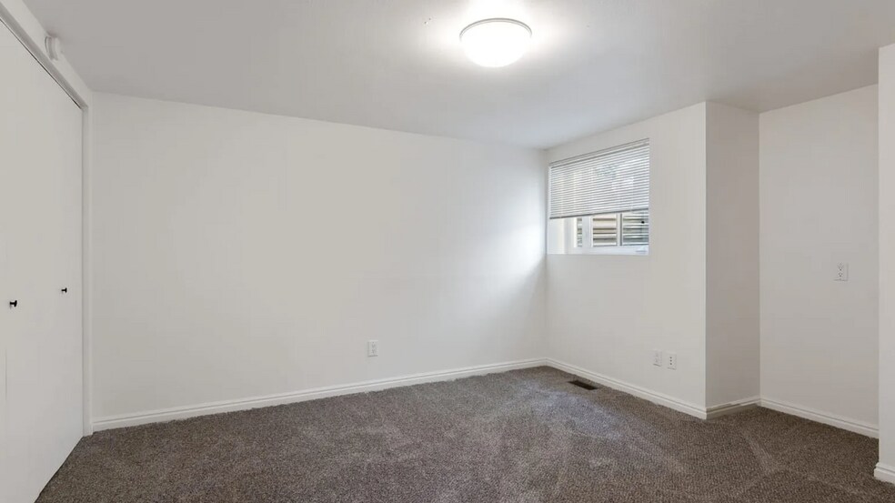 Building Photo - 423 E 2100 N
