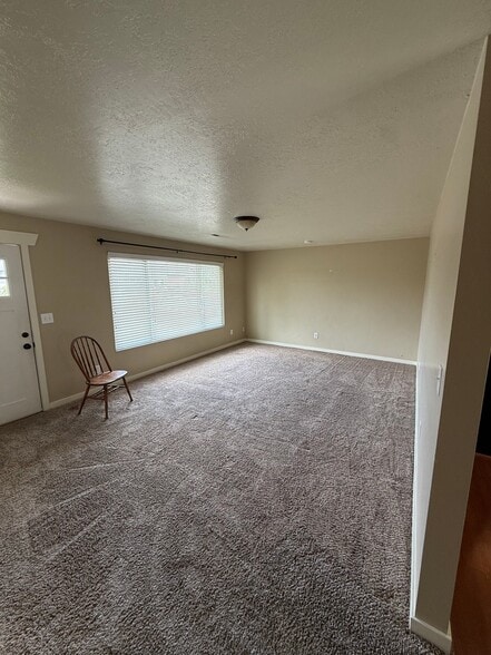 Building Photo - 2394 W 700 S
