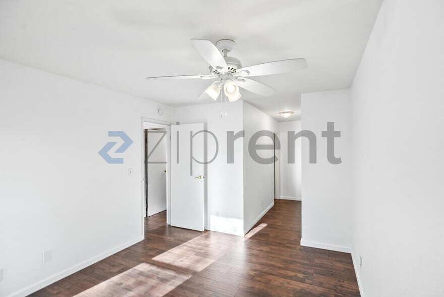 Building Photo - 1544 Bailey Rd