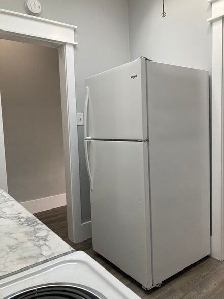 Kitchen - 231 2nd Ave NE