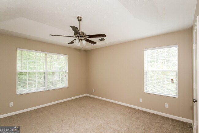 Building Photo - 640 Windchase Pl